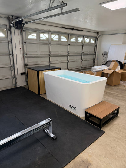 RevX Cold Plunge Tub + LUX Chiller – Full-Submersion Ice Bath for Serious Recovery
